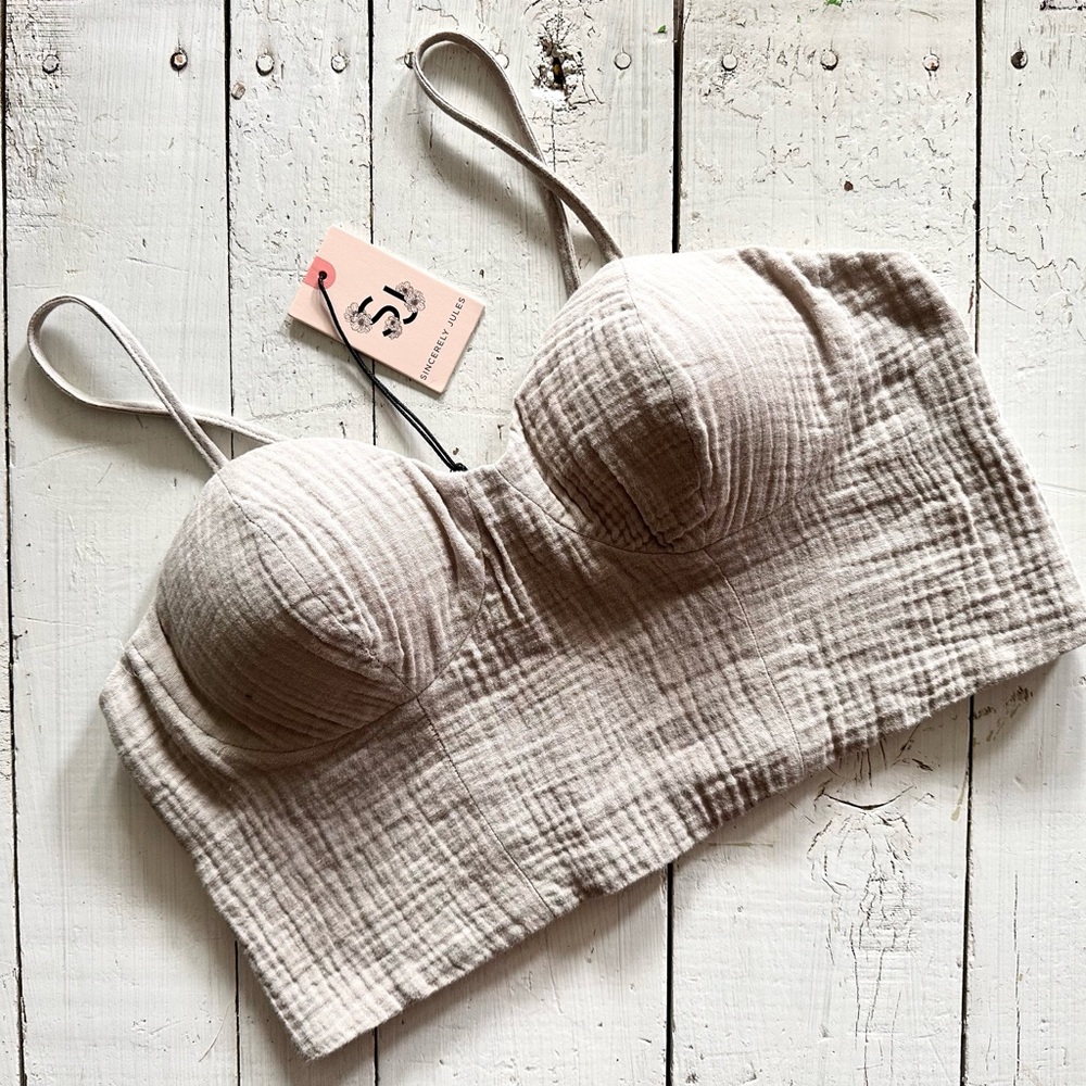 Sincerely Jules cropped tank